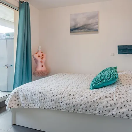 Blue Bay-5 By Interhome Lägenhet Deauville